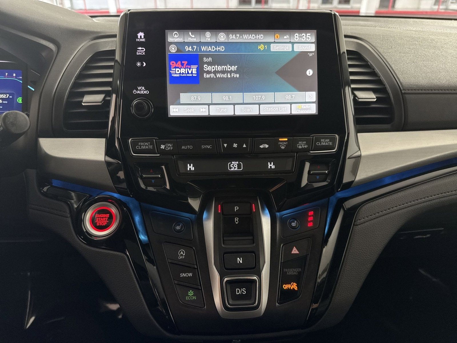 Used 2024 Honda Odyssey Touring image 18