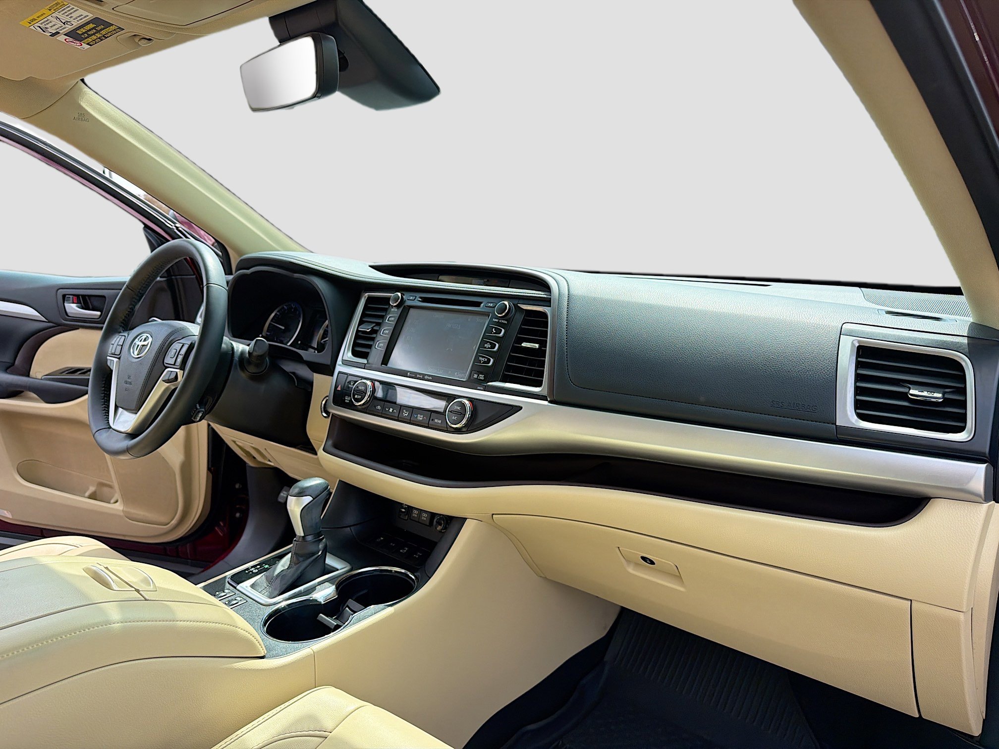 Used 2017 Toyota Highlander XLE image 5