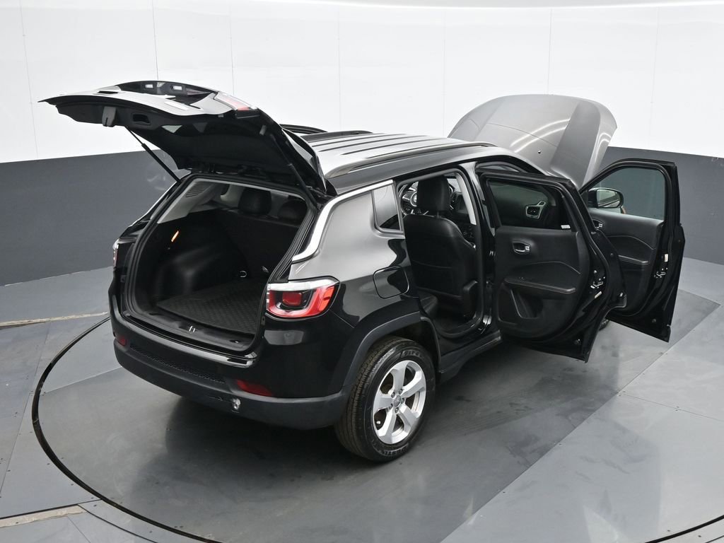 Used 2018 Jeep Compass Latitude w/ Popular Equipment Group image 39