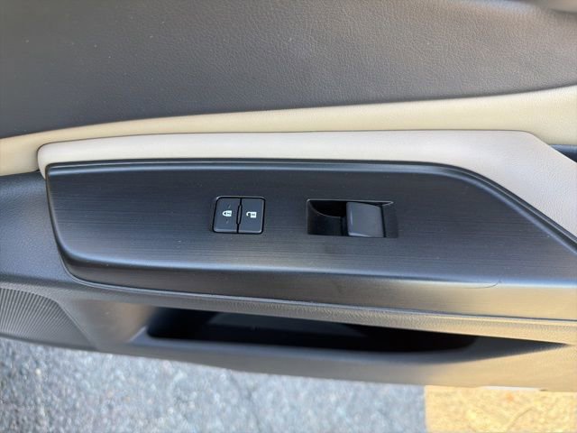 Used 2019 Lexus ES 350 Luxury w/ Premium Package image 19