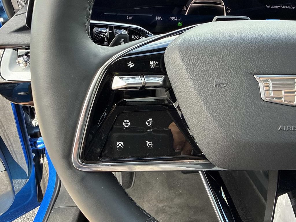 New 2025 Cadillac Optiq Luxury 2 AWD/4WD image 30