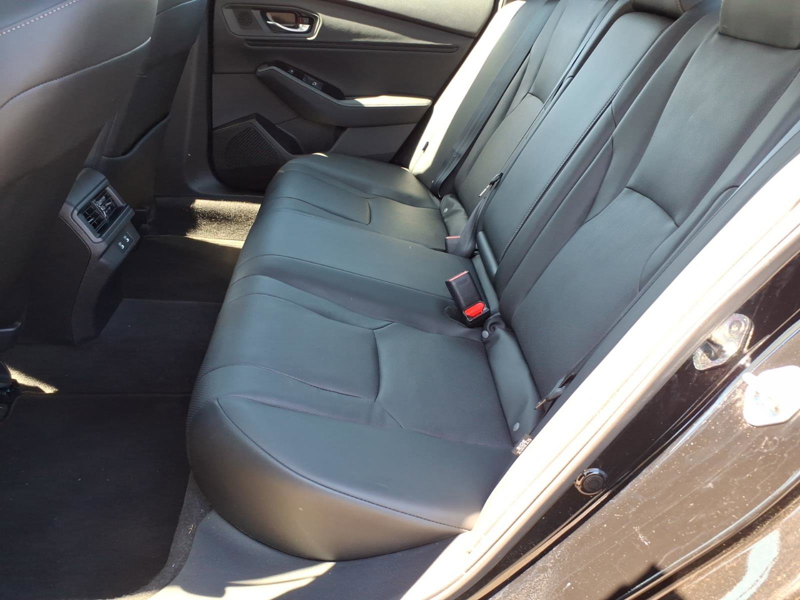 Used 2023 Honda Accord Touring image 11