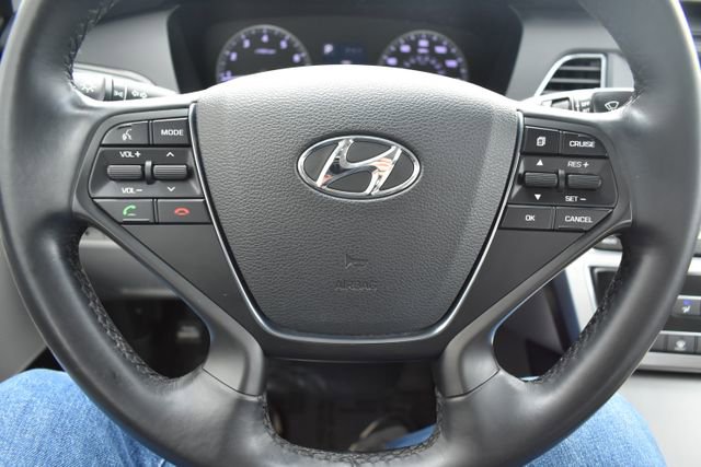 Used 2017 Hyundai Sonata Sport w/ Value Edition Package 02 FWD image 21