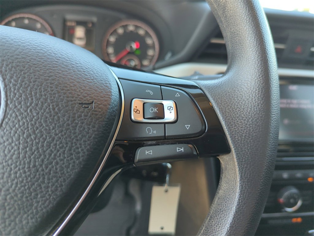 Used 2020 Volkswagen Passat 2.0T S image 39