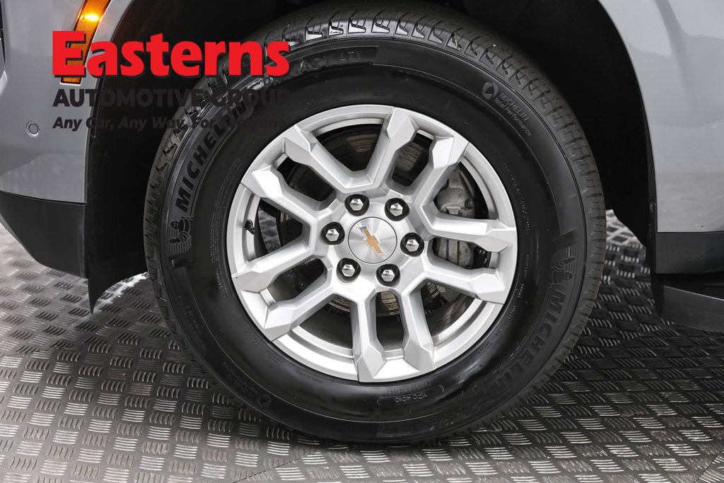 Used 2025 Chevrolet Tahoe LT image 34