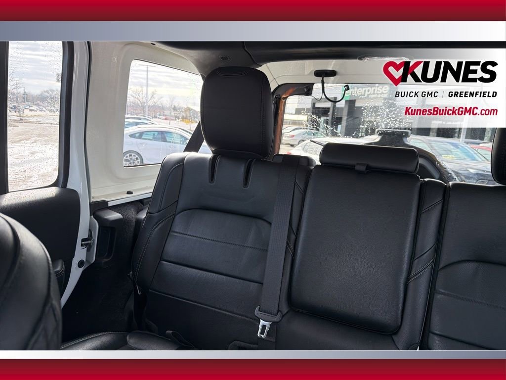 Used 2021 Jeep Wrangler Unlimited Sahara w/ Cold Weather Group image 28