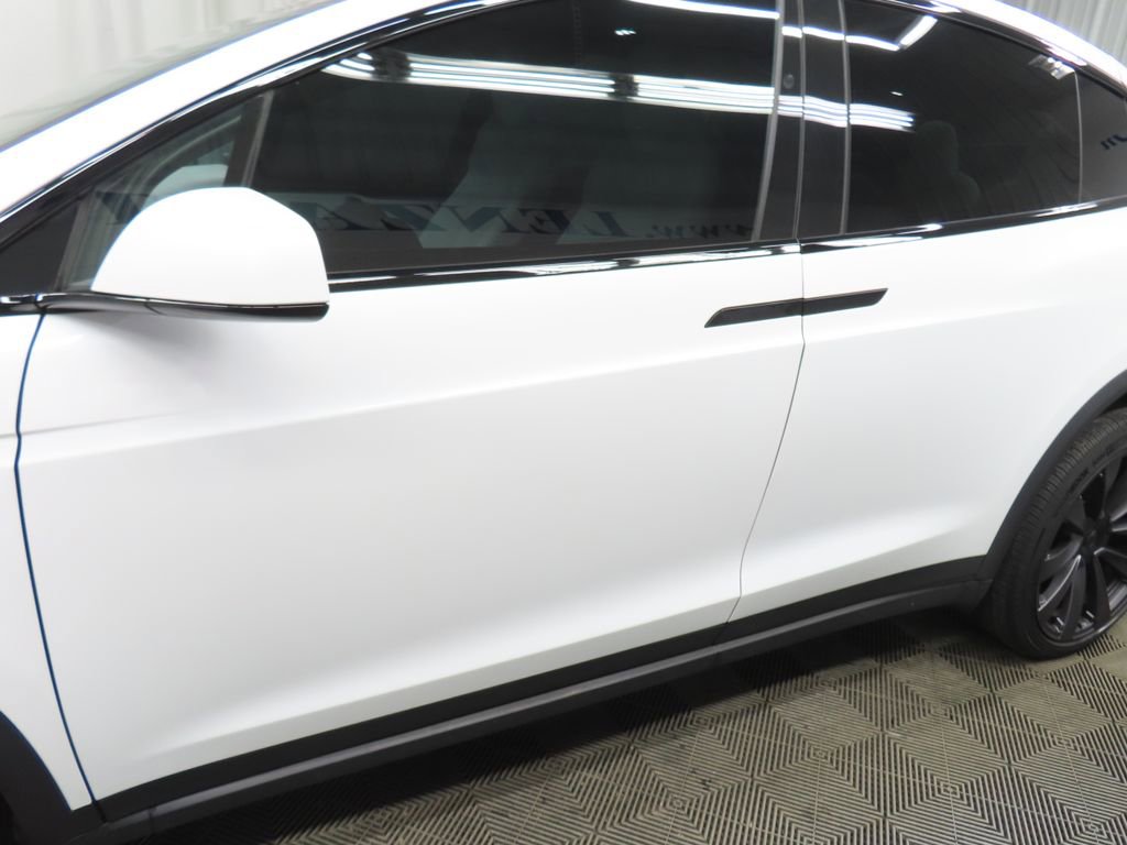 Used 2023 Tesla Model X image 47