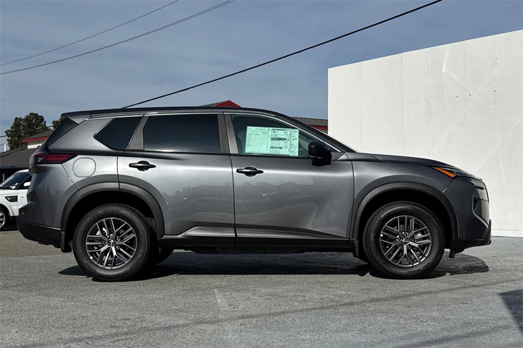 New 2026 Nissan Rogue S image 4
