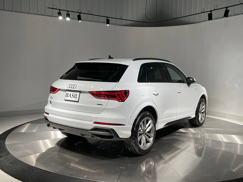 Used 2025 Audi Q3 2.0T Premium w/ Convenience Package image 11