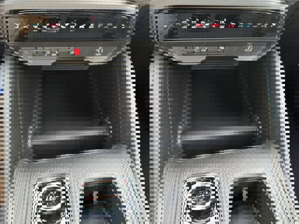 New 2026 Jeep Cherokee Limited image 18