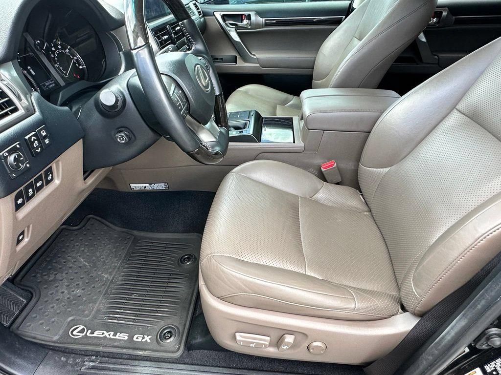 Used 2023 Lexus GX 460 Luxury AWD/4WD image 6