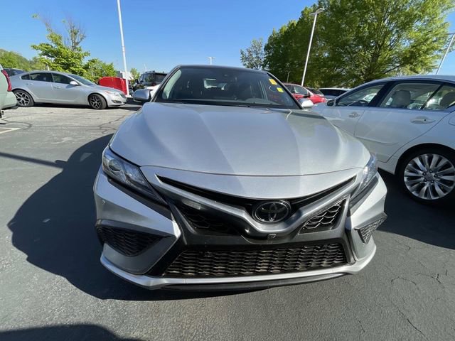 Used 2022 Toyota Camry XSE w/ Navigation Package FWD image 9
