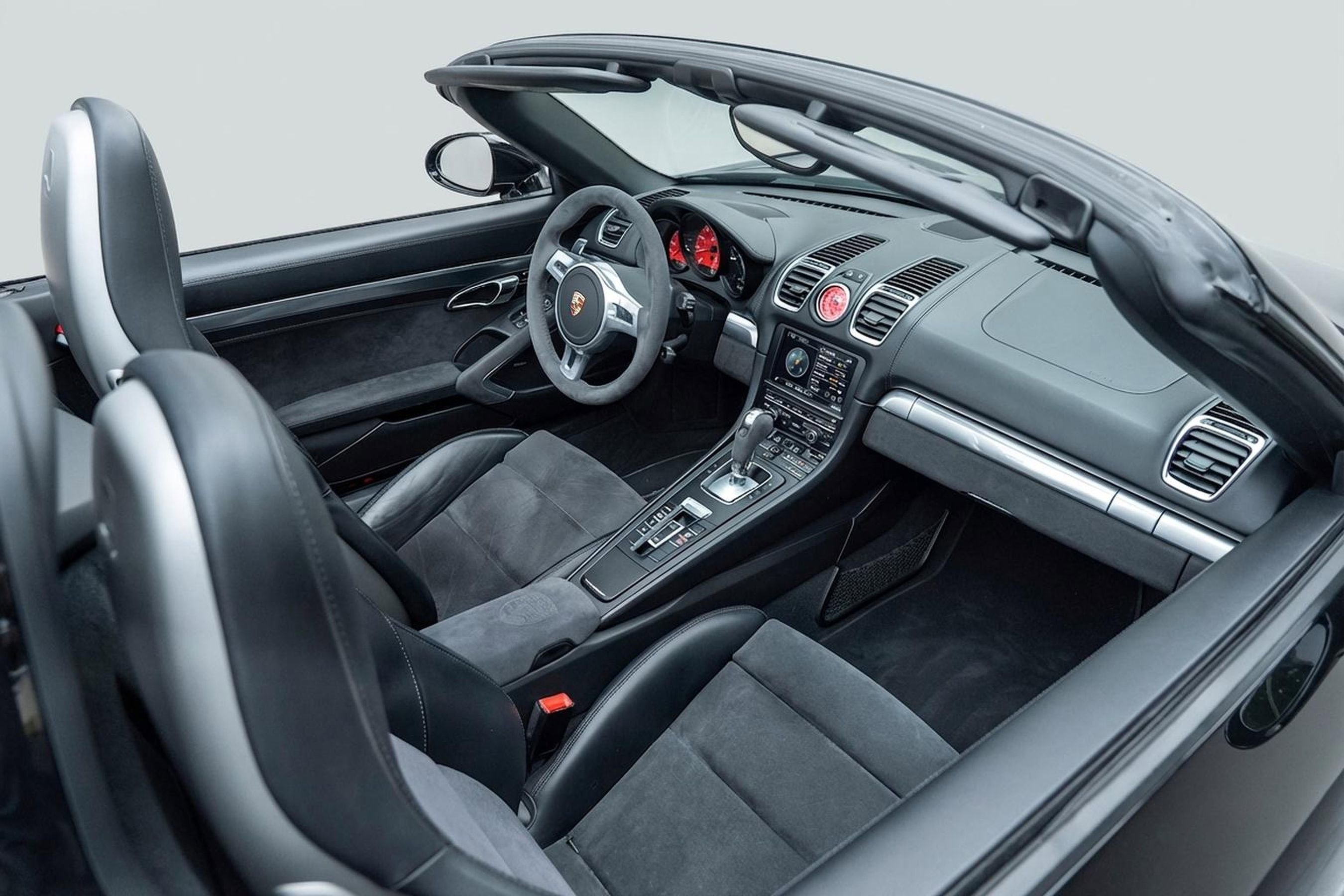 Used 2015 Porsche Boxster GTS image 2