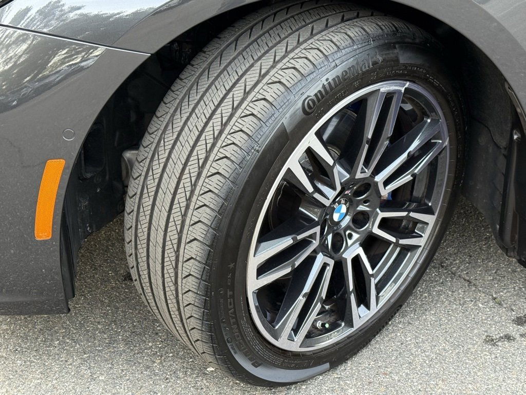 Used 2025 BMW 530i w/ M Sport Package image 18