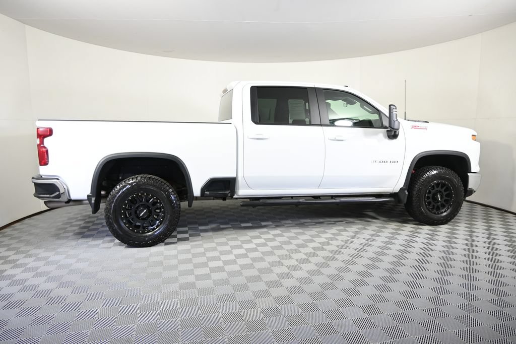 Used 2026 Chevrolet Silverado 3500 LT w/ Convenience Package AWD/4WD image 8