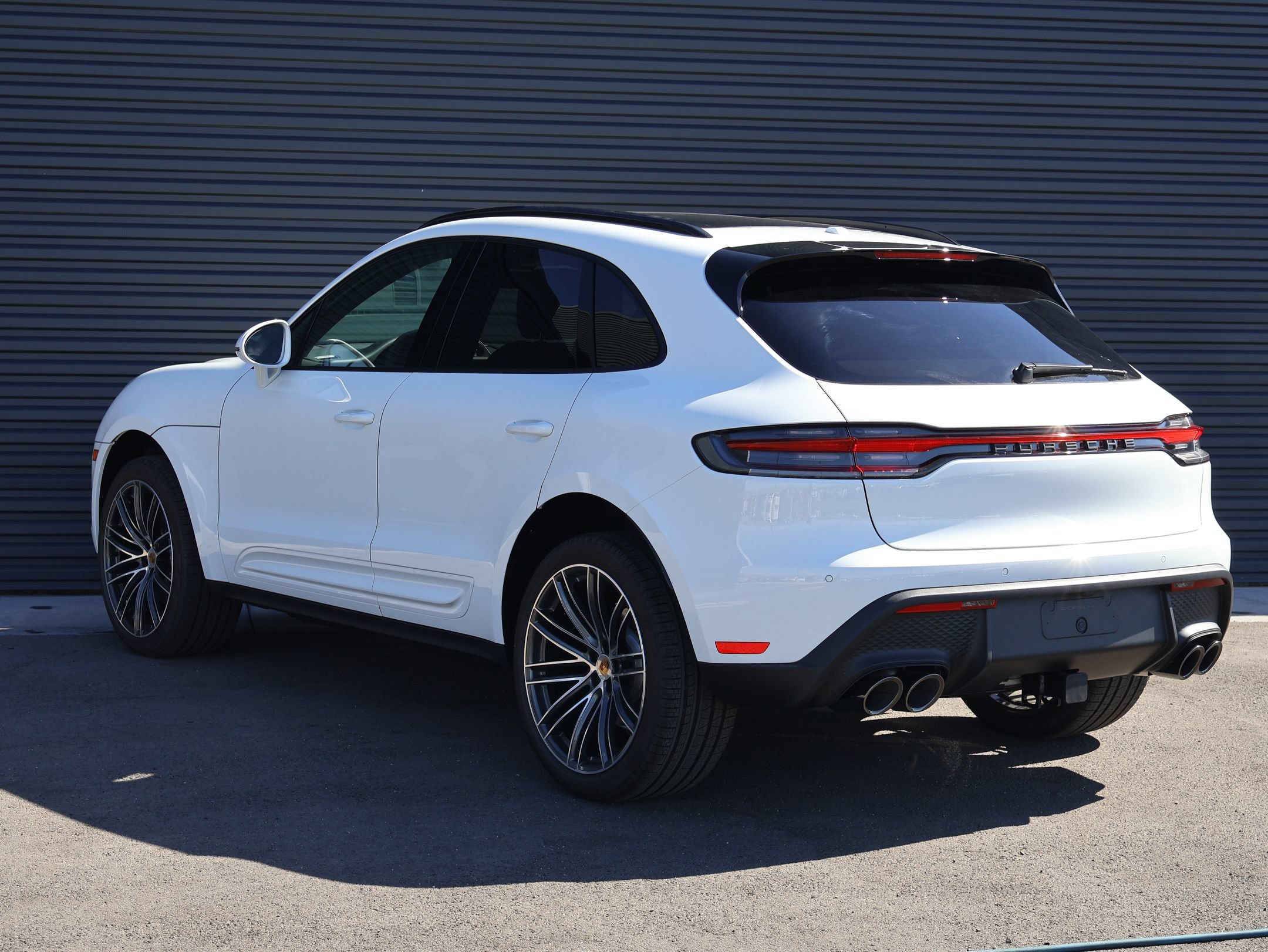 New 2026 Porsche Macan AWD/4WD image 3