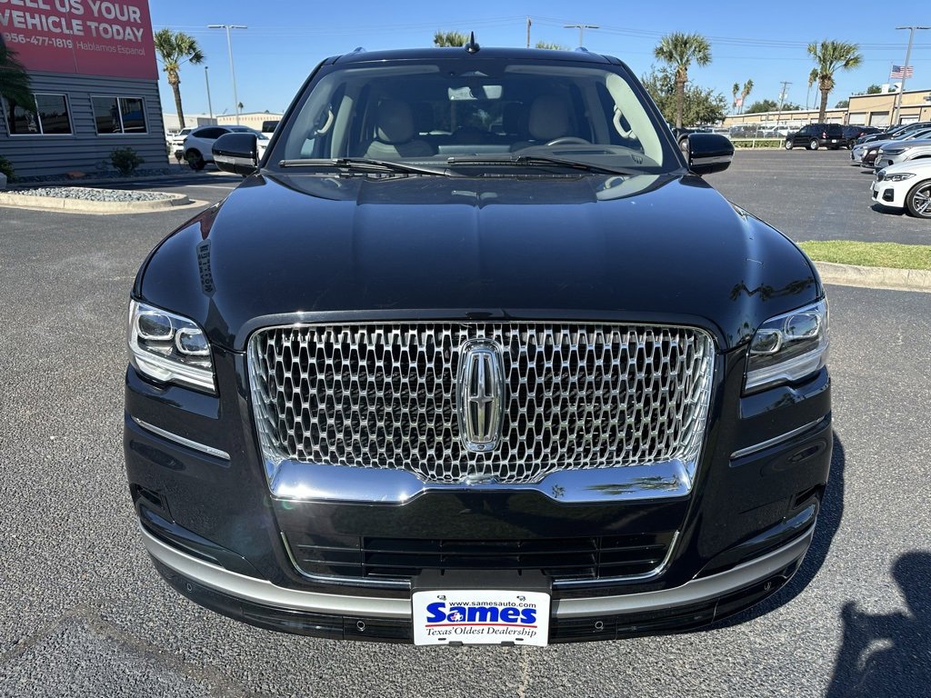 Used 2023 Lincoln Navigator L Reserve image 9