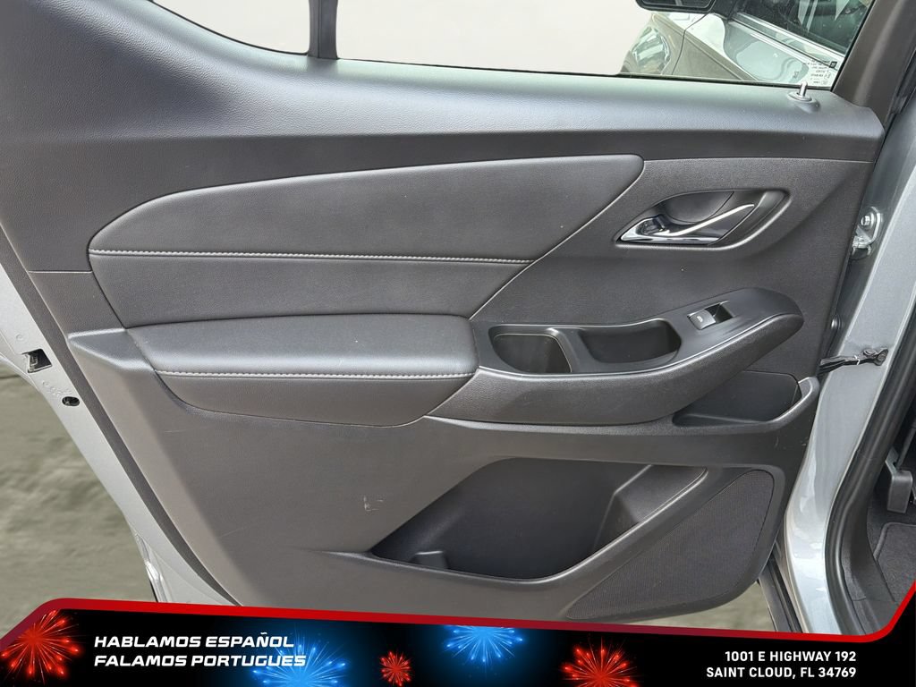 Certified 2023 Chevrolet Traverse LT FWD image 24