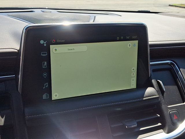 Used 2024 Chevrolet Tahoe Premier AWD/4WD image 19