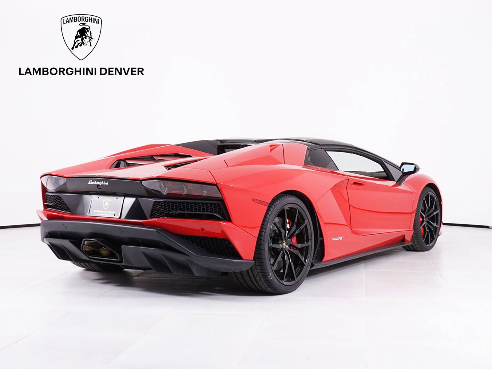 Used 2019 Lamborghini Aventador S AWD/4WD image 8