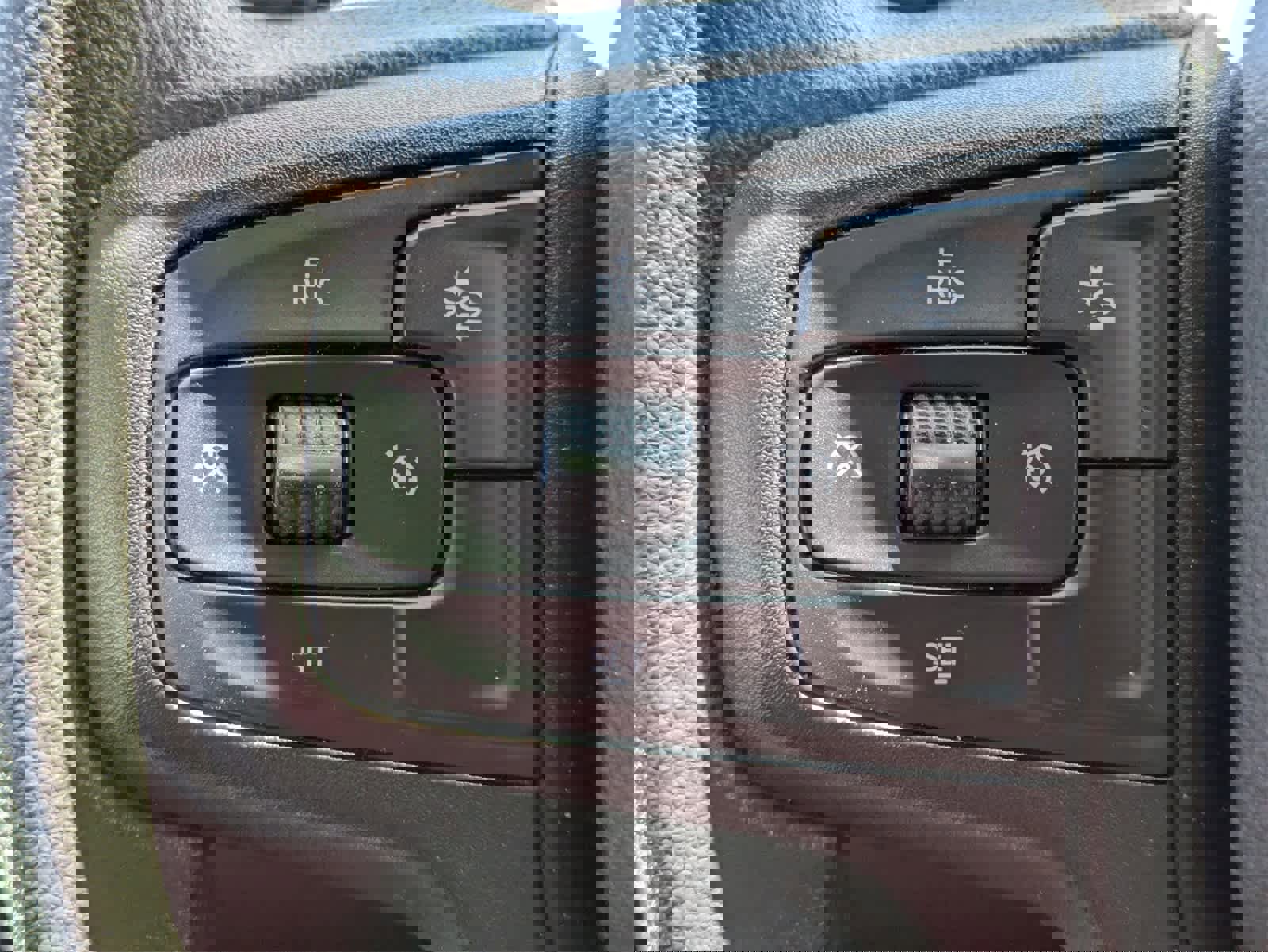 Used 2023 Chevrolet Silverado 1500 Custom w/ LPO, Dark Essentials Package image 8