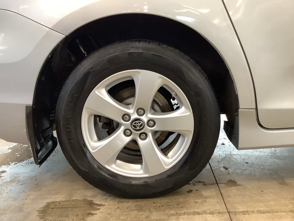Used 2019 Toyota Sienna LE FWD image 32