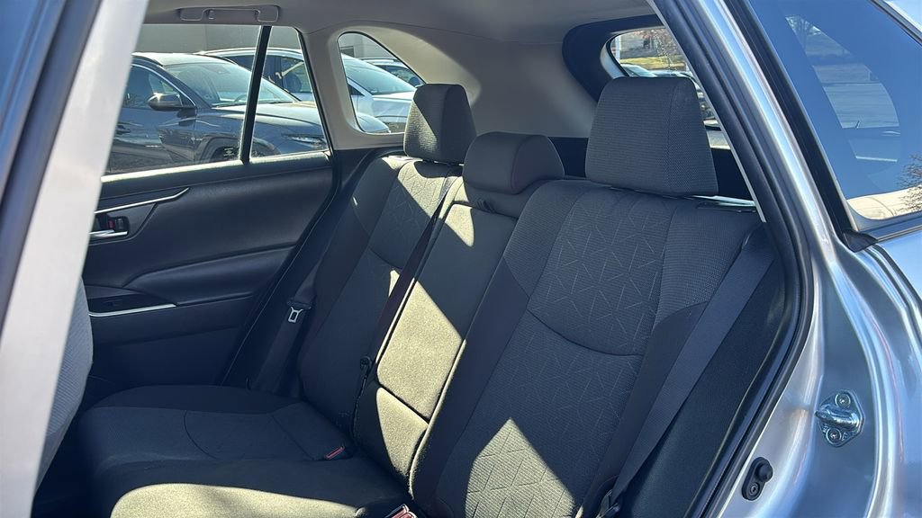 Used 2022 Toyota RAV4 XLE w/ Convenience Package AWD/4WD image 27