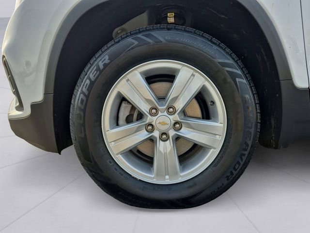 Certified 2021 Chevrolet Trax LS w/ Tint and Cruise Package image 9