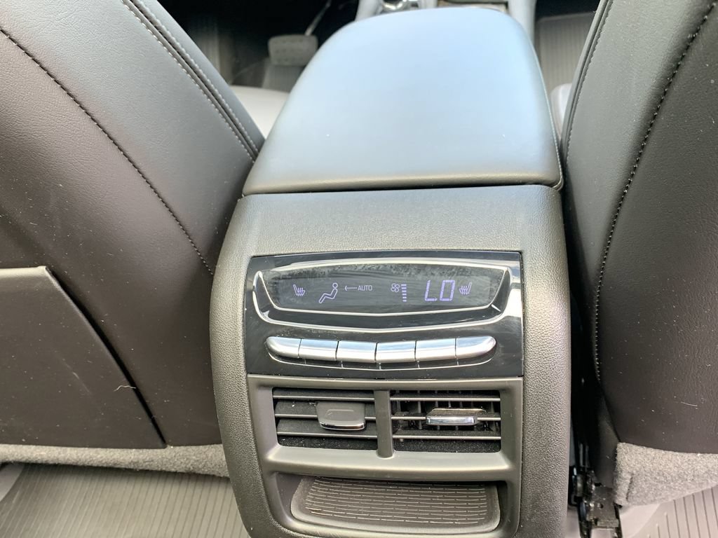 Used 2024 Cadillac XT5 Premium Luxury AWD/4WD image 39