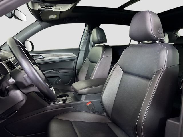 Used 2020 Volkswagen Atlas Cross Sport SE image 21