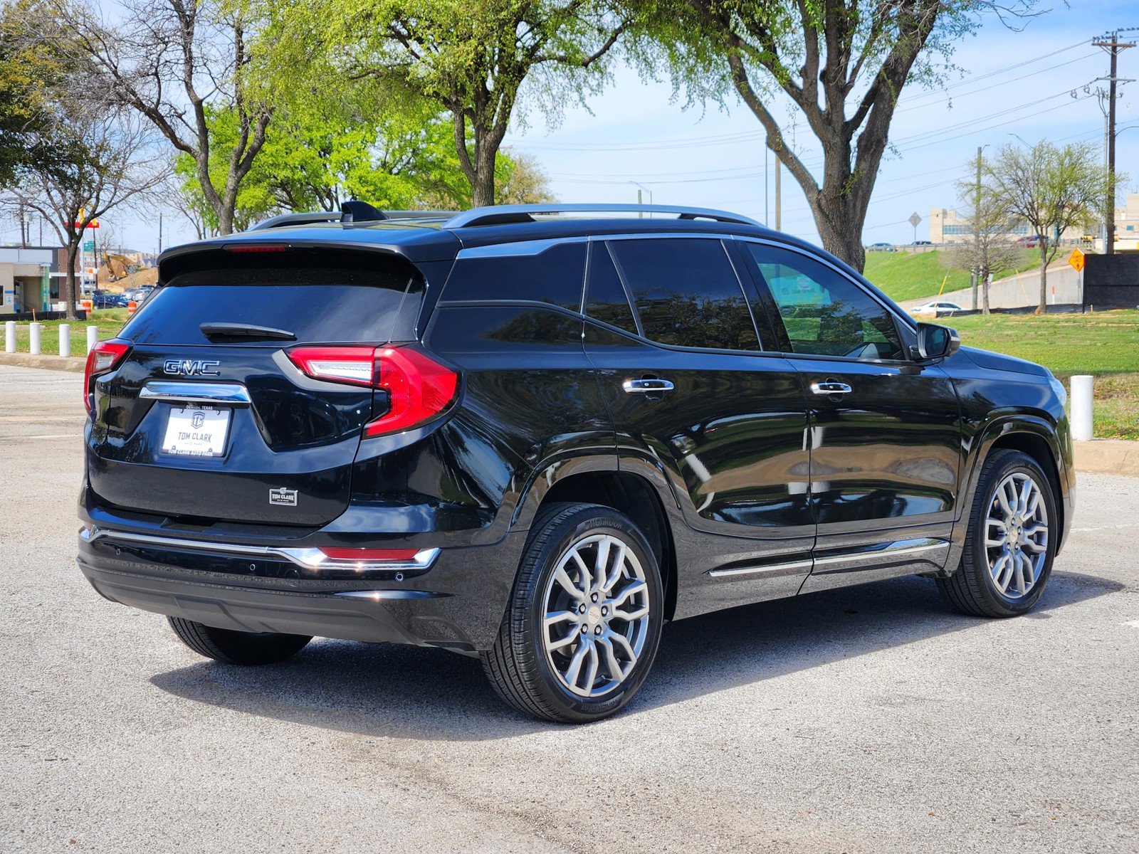 Used 2024 GMC Terrain Denali w/ Denali Premium Package image 5