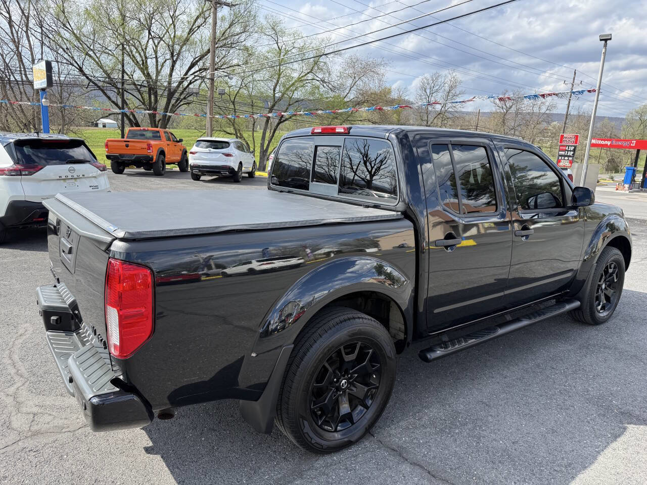 Used 2019 Nissan Frontier SV w/ Value Truck Package image 7