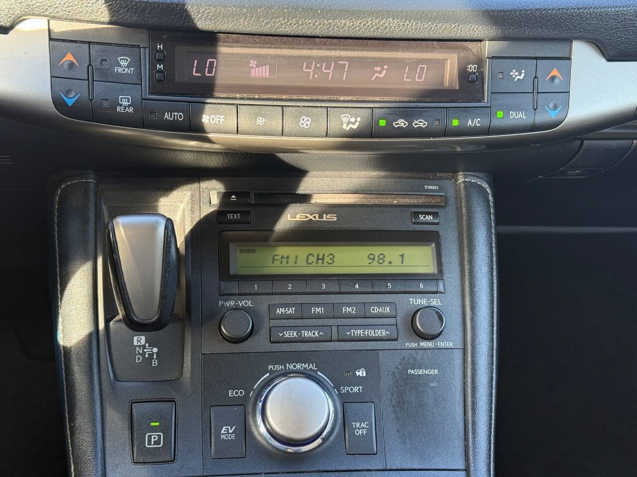 Used 2016 Lexus CT 200h FWD image 13