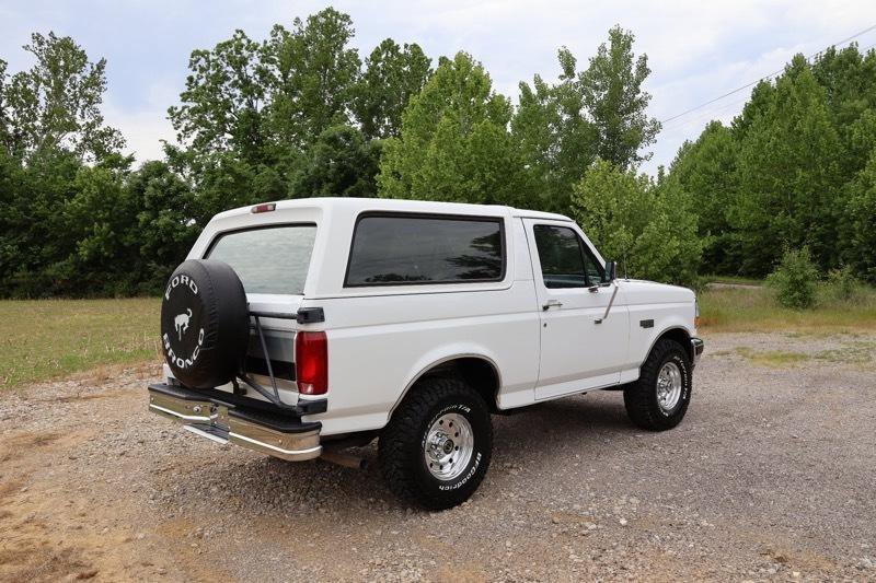 Used 1996 Ford Bronco XLT AWD/4WD image 7