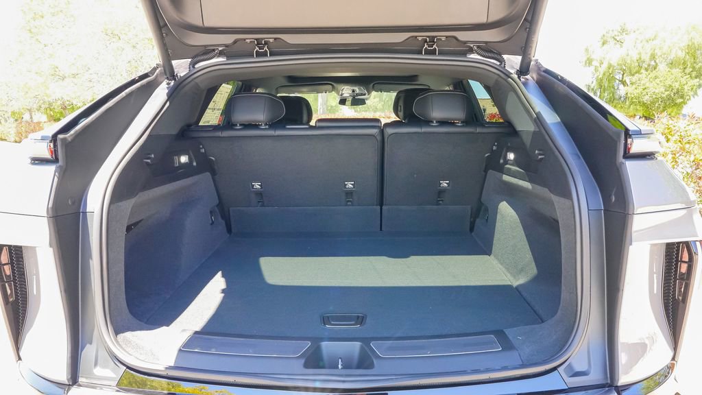 Used 2025 Cadillac Lyriq Luxury image 12