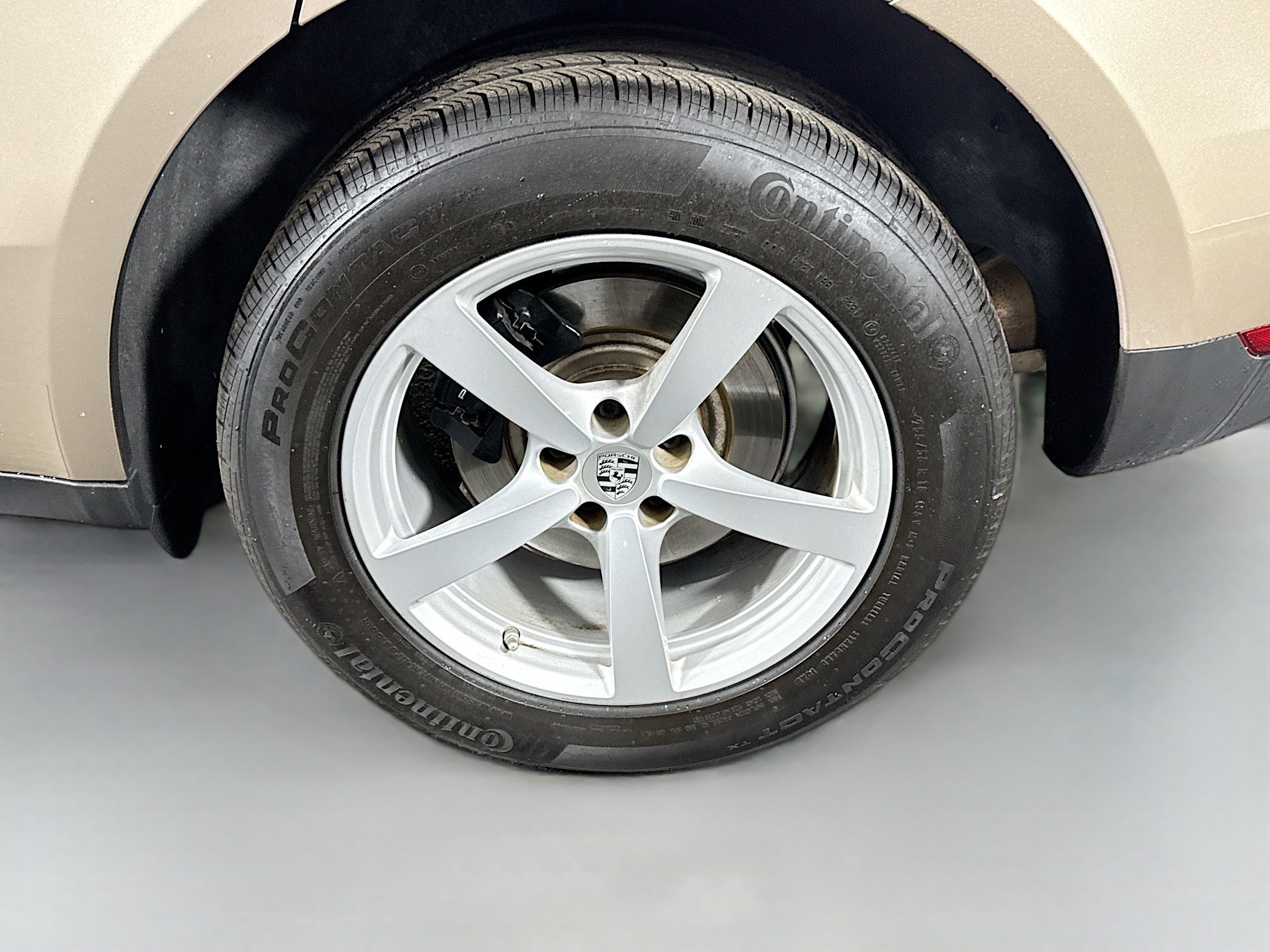 Used 2018 Porsche Macan image 36