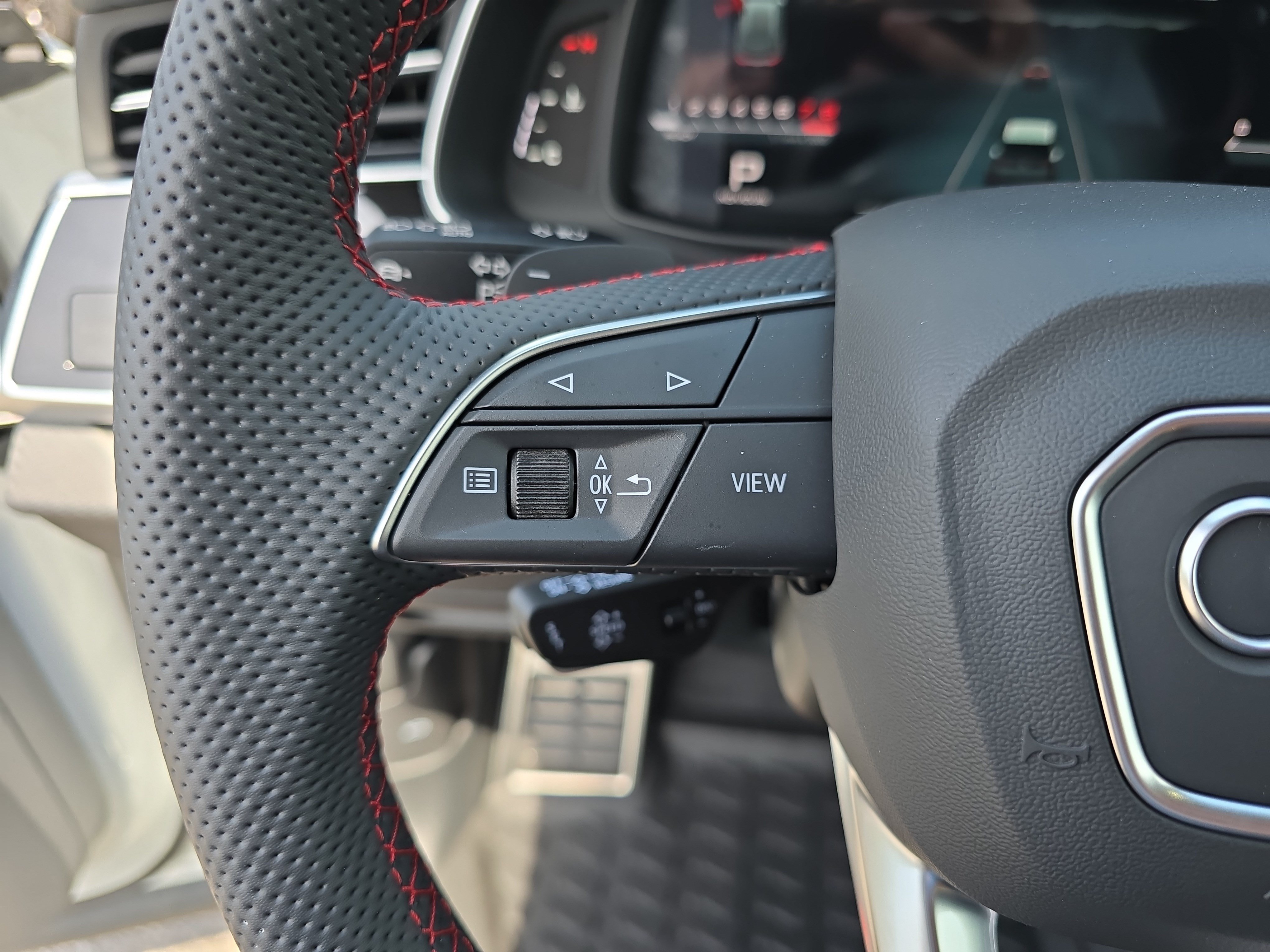 New 2026 Audi SQ8 Prestige AWD/4WD image 17