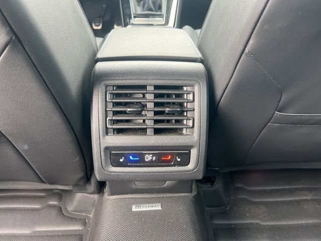 Used 2023 Volkswagen Golf R image 9