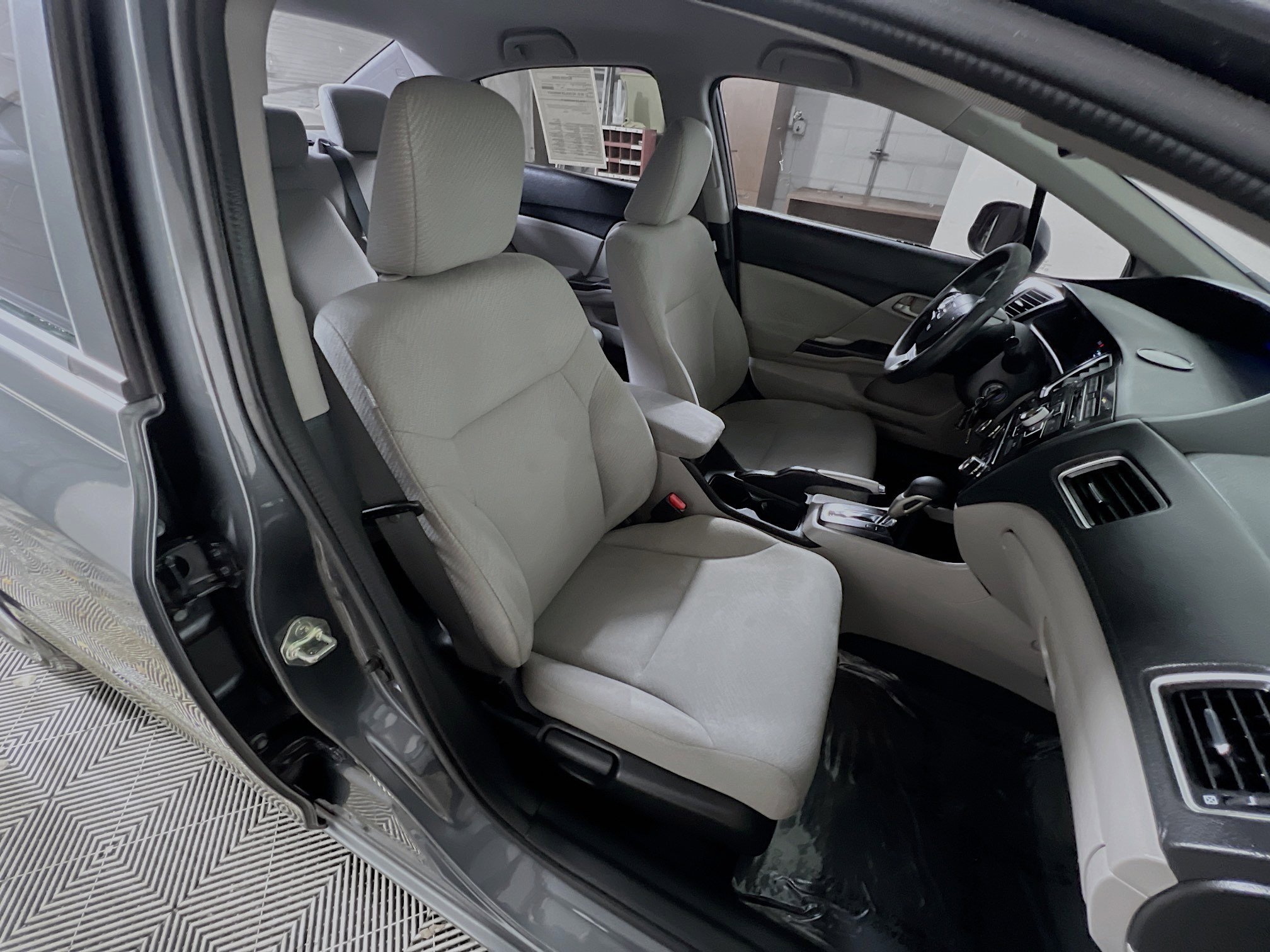 Used 2013 Honda Civic LX image 30