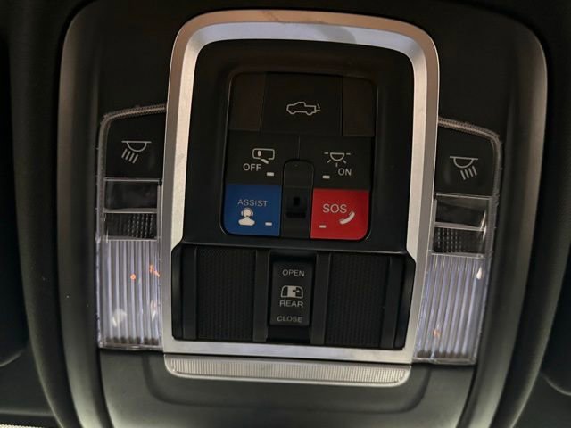 Used 2022 RAM 3500 Laramie image 35