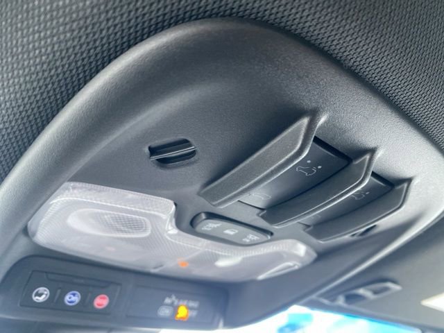 Used 2023 GMC Canyon Denali w/ Denali Black Edition image 18