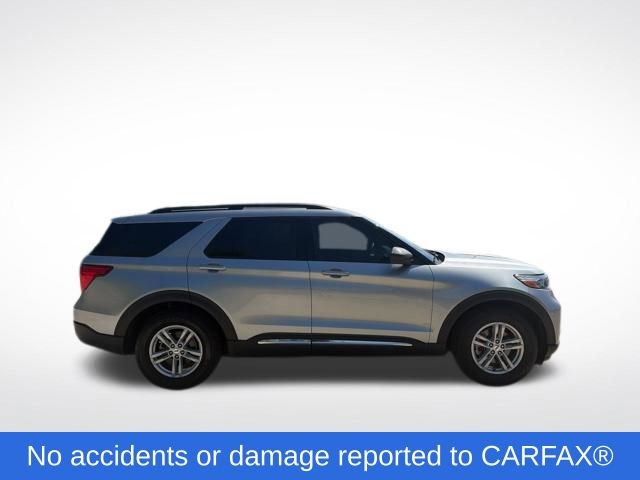 Used 2023 Ford Explorer XLT RWD image 2