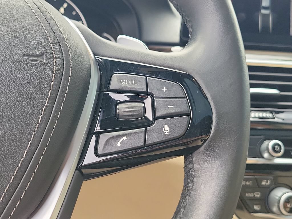 Used 2018 BMW 530i RWD image 25
