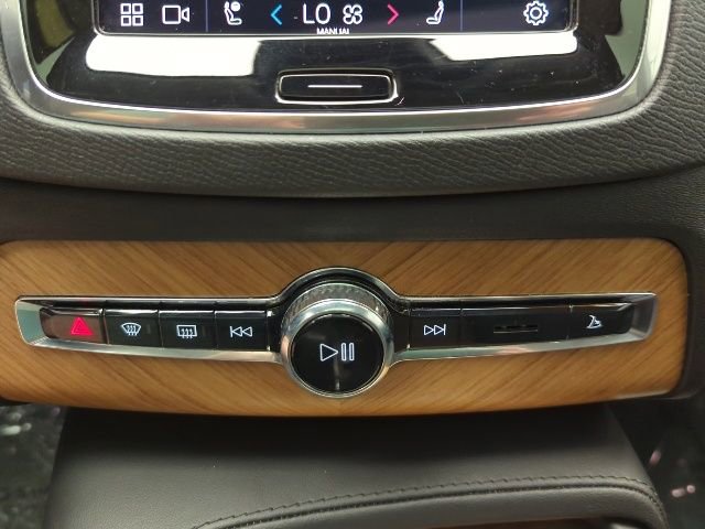 Used 2023 Volvo XC90 B5 Plus AWD/4WD image 20