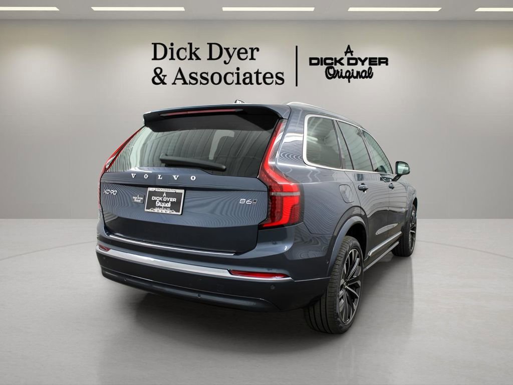 New 2026 Volvo XC90 B6 Plus w/ Protection Package Premier image 2