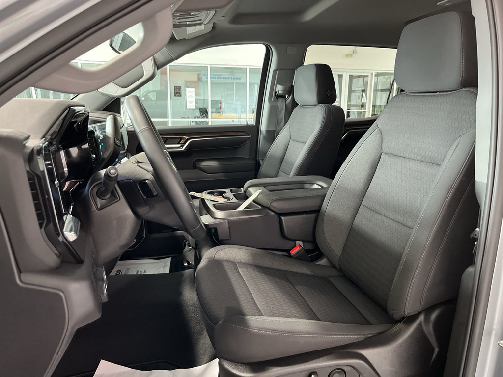 Used 2023 Chevrolet Silverado 1500 LT AWD/4WD image 11