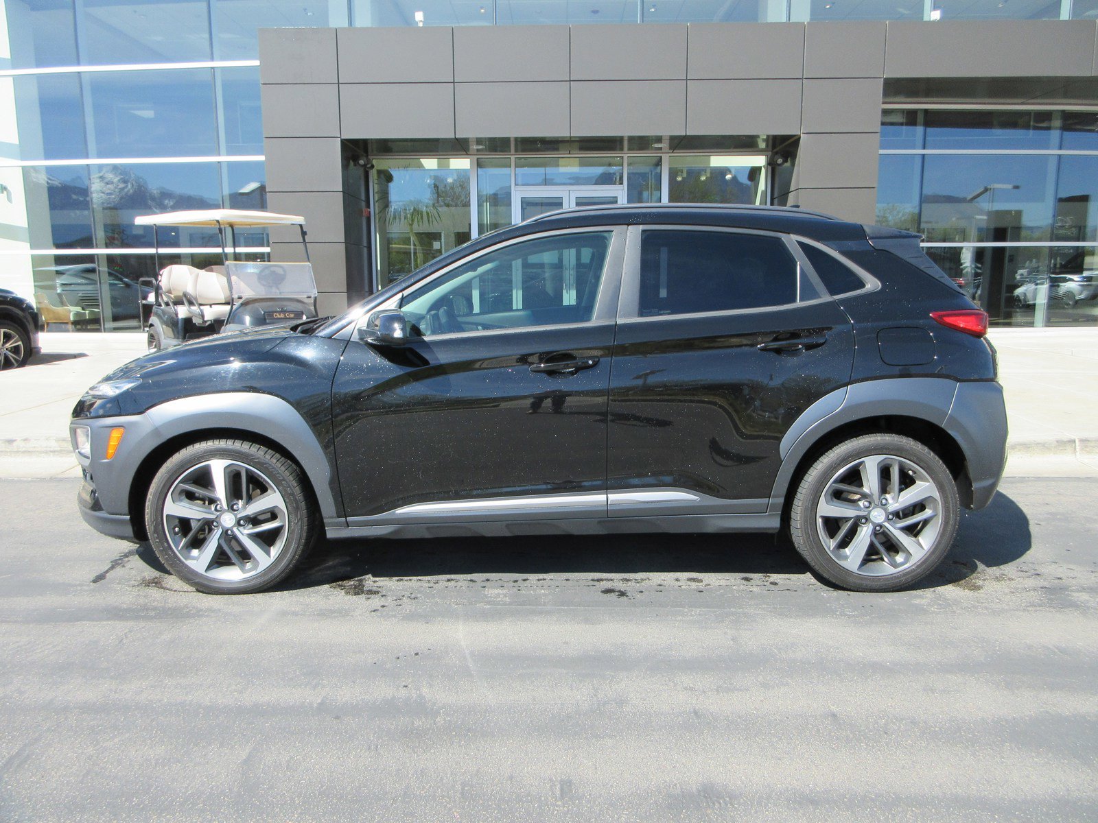 Used 2019 Hyundai Kona Limited image 3