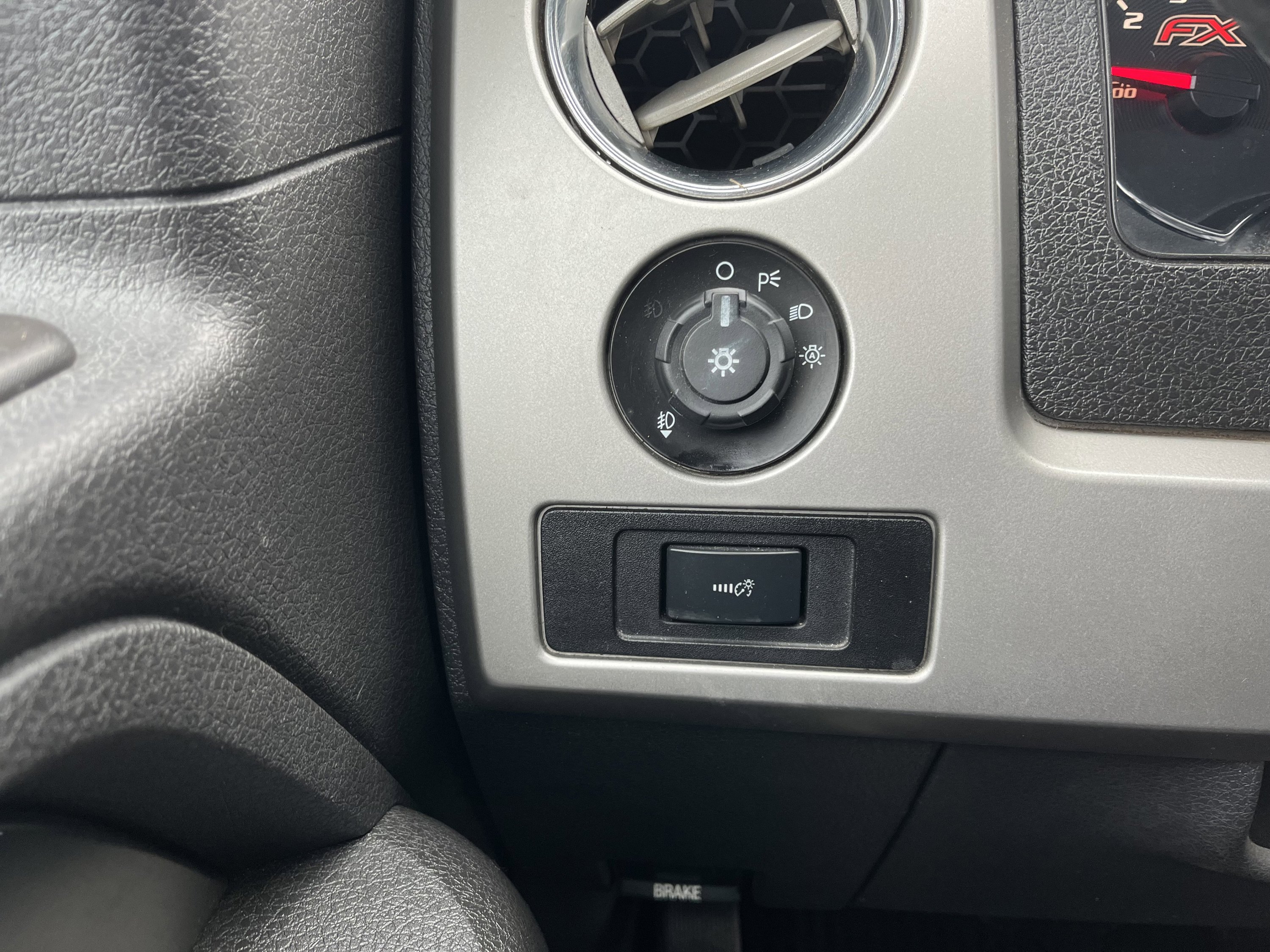 Used 2013 Ford F150 FX4 w/ Luxury Equipment Group AWD/4WD image 14