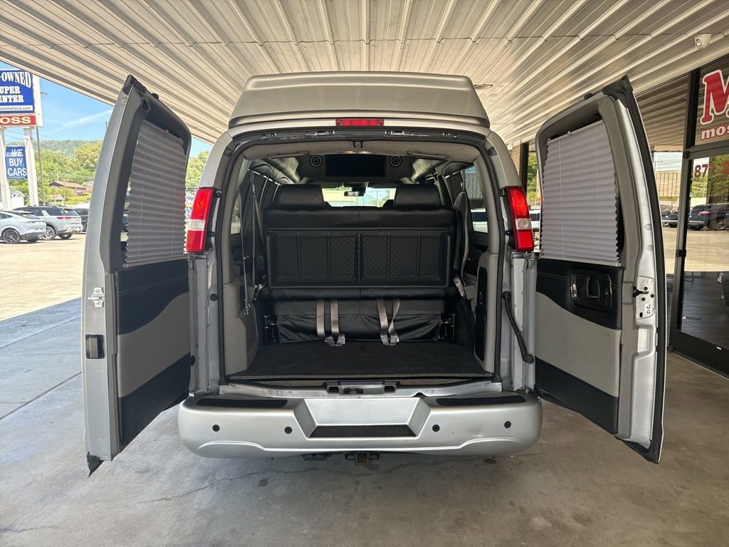 Used 2020 GMC Savana 2500 w/ Enhanced Convenience Package RWD image 44