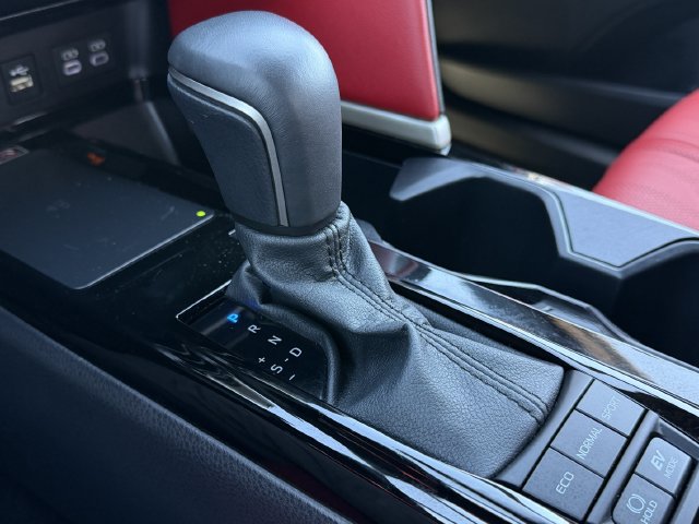 Used 2026 Toyota Camry XSE FWD image 18